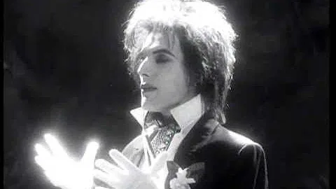 Queen — I’m Going Slightly Mad Official Video